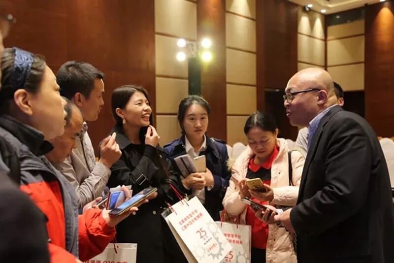 恭喜敏視石錫敏先生榮獲世界經(jīng)理人“2017 中國十大管理實踐?卓越獎”