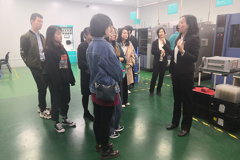 敏視順利開展廣外商務(wù)英語研究生學(xué)院企業(yè)參觀活動(dòng)