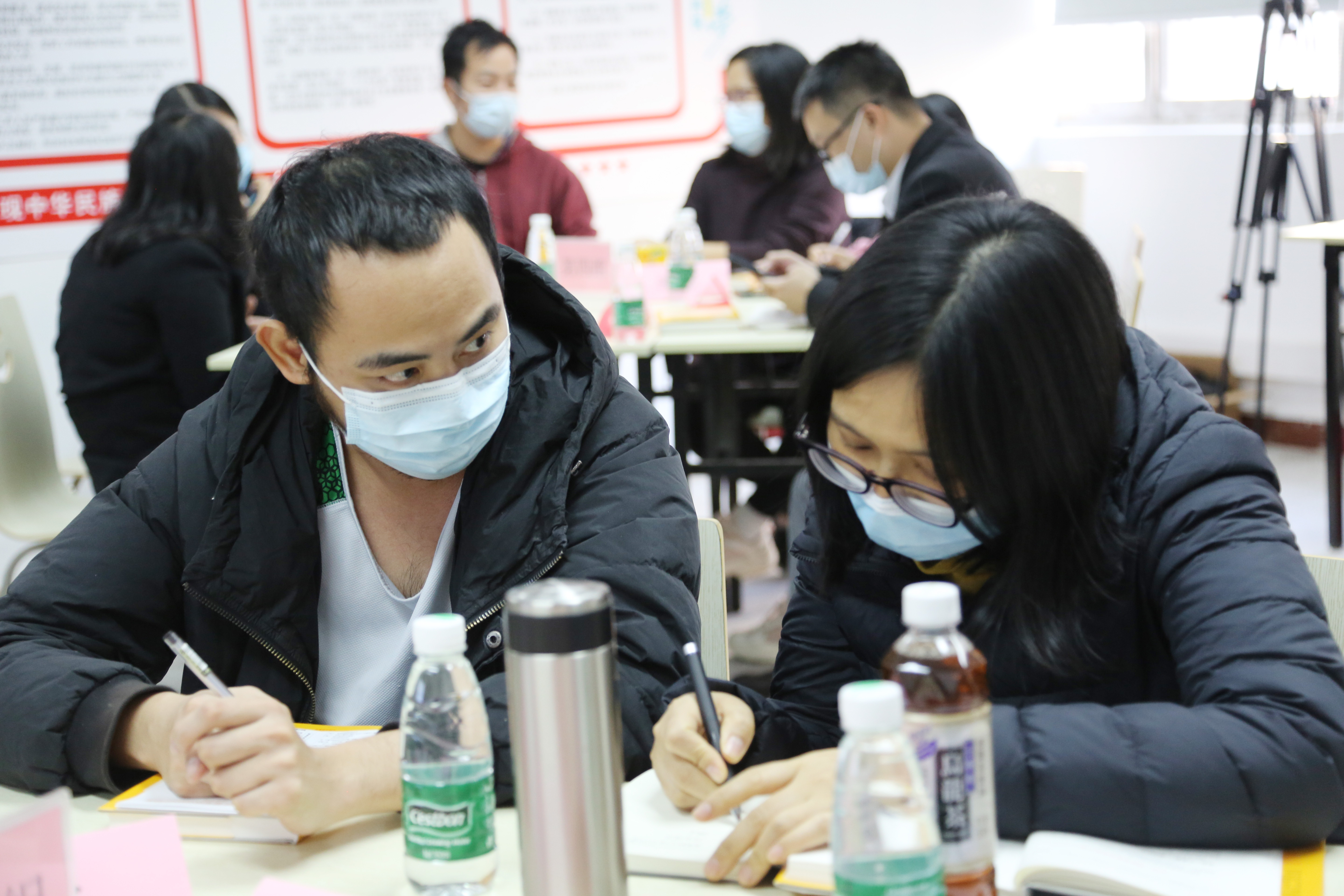 小組討論 小組討論